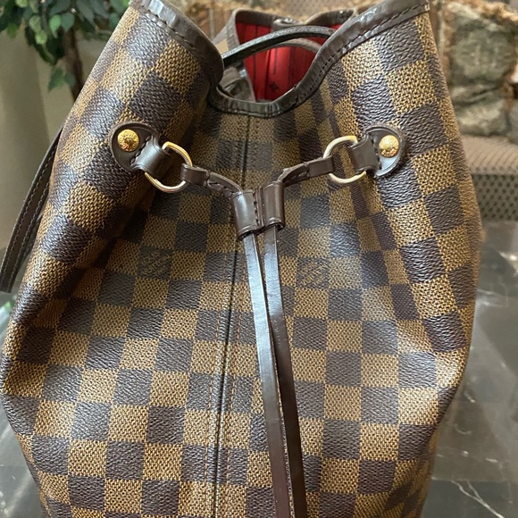 Authentic Louis Vuitton Damier Neverfull GM - Picture 4 of 6